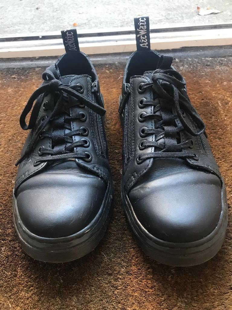 dr martens dante on feet